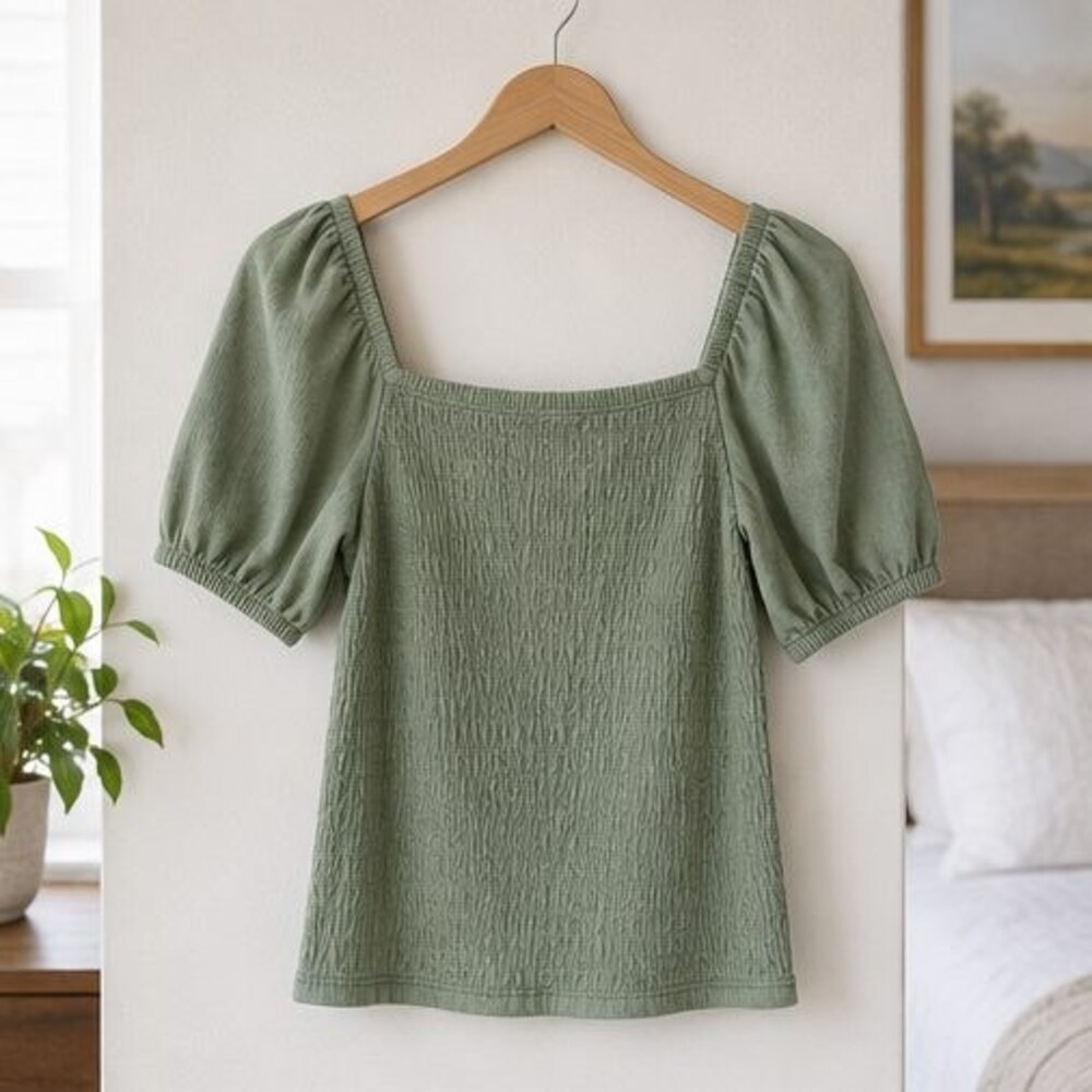 Sage Smocked Puff Sleeve Top